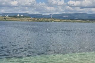 Hladina jezera Most vlivem vedra a sucha klesá, situaci zachraňuje důlní voda - Novinky